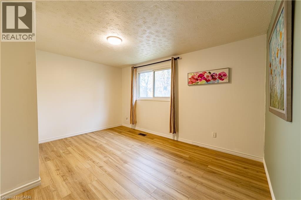 227 Fergus Avenue Property Photo 21
