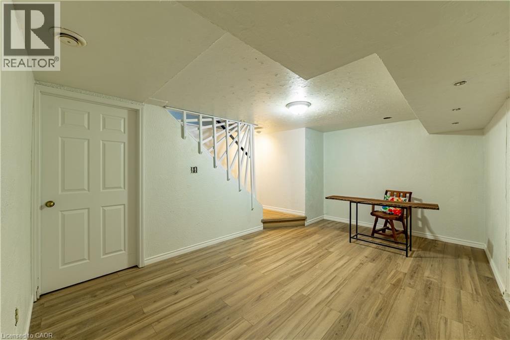 227 Fergus Avenue Property Photo 25