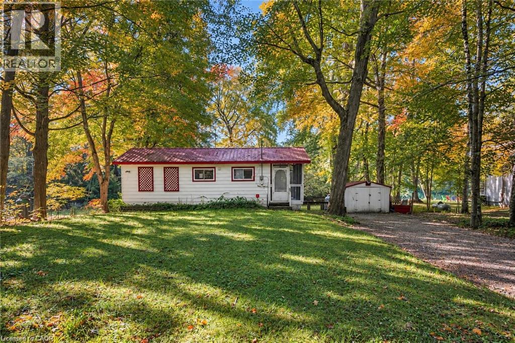 7465 East River Road Property Photo 1