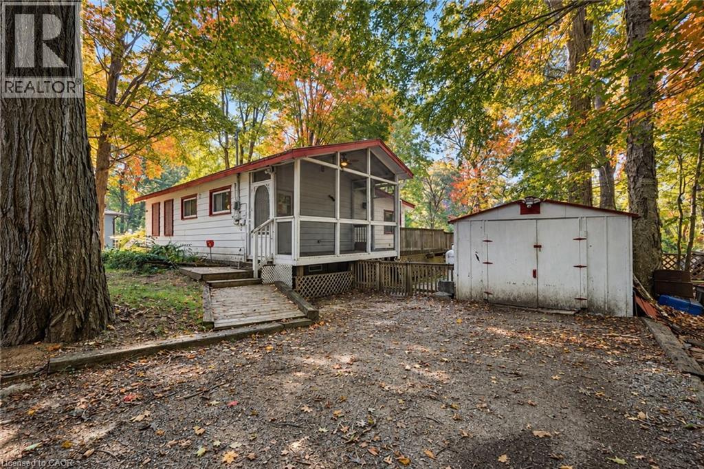 7465 East River Road Property Photo 3