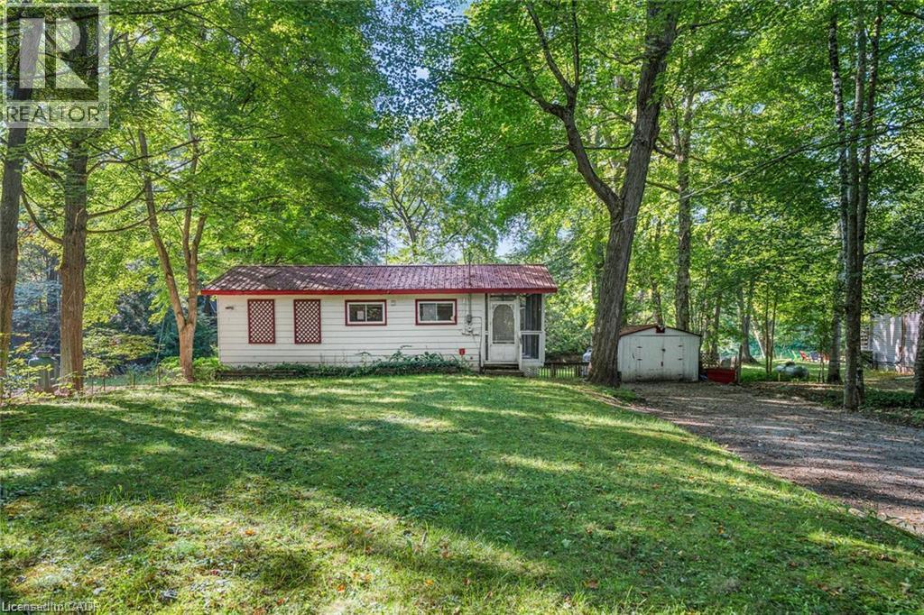 7465 East River Road Property Photo 4