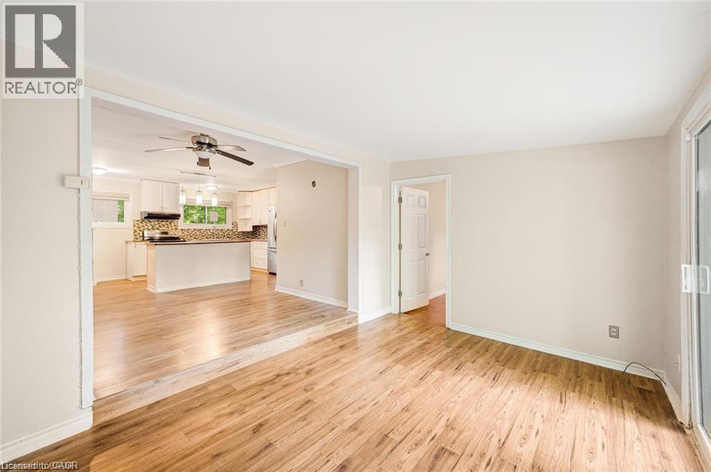 7465 East River Road Property Photo 17