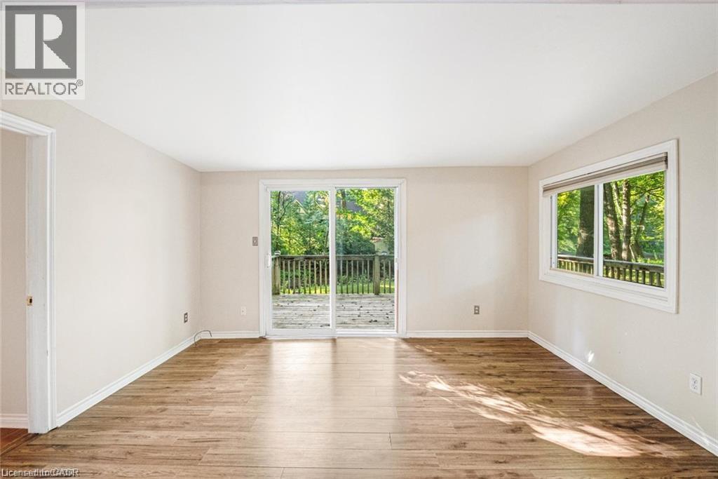7465 East River Road Property Photo 19