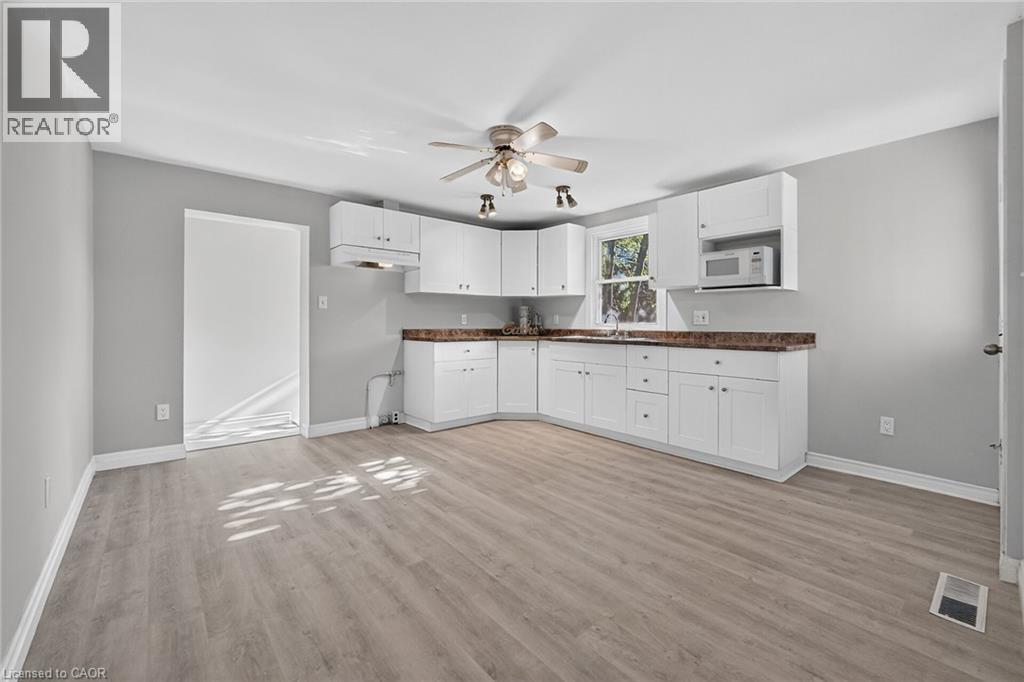 15 Adelaide Street Property Photo 4