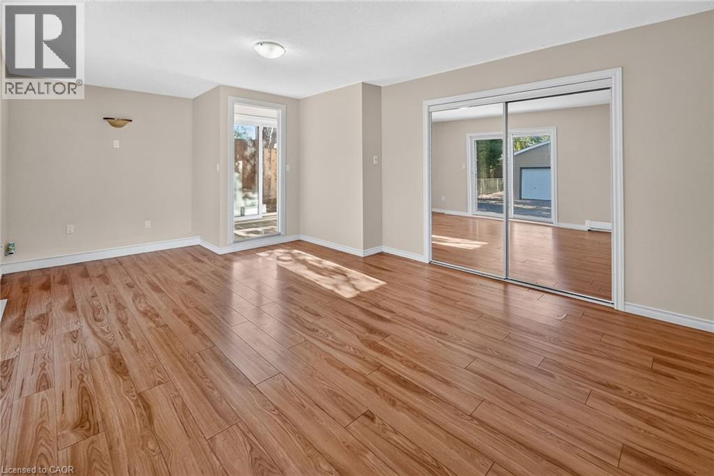15 Adelaide Street Property Photo 18