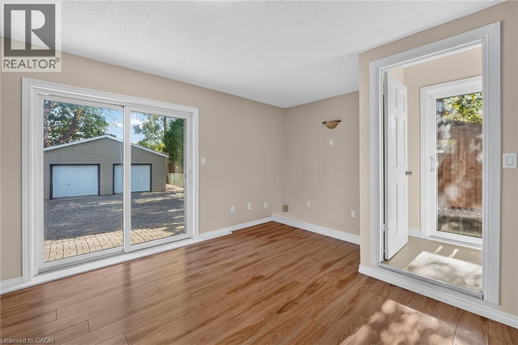 15 Adelaide Street Property Photo 19