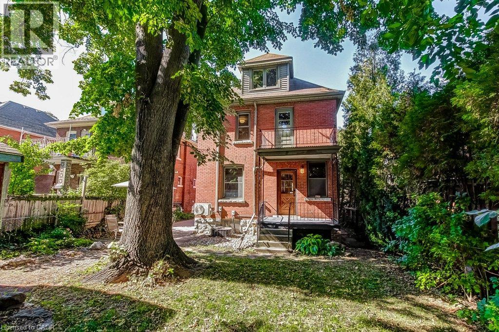 43 Rosslyn Avenue S Property Photo 44