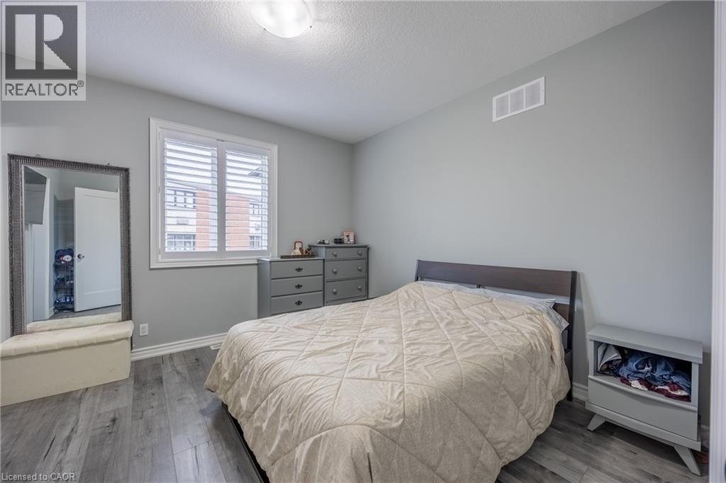 24 Craddock Boulevard Unit# 17 Property Photo 14