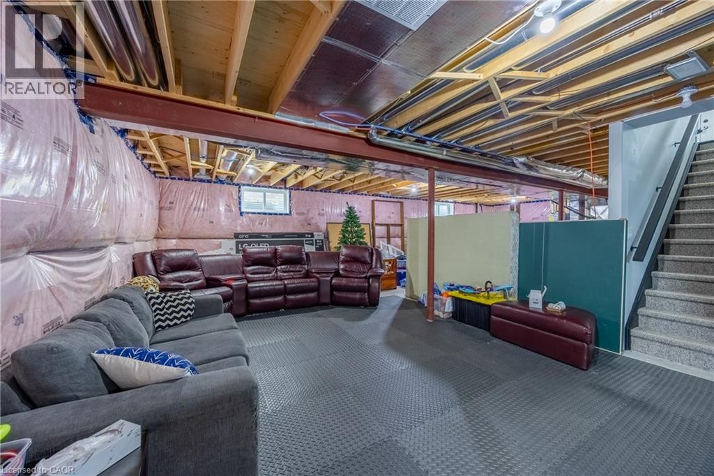 24 Craddock Boulevard Unit# 17 Property Photo 19