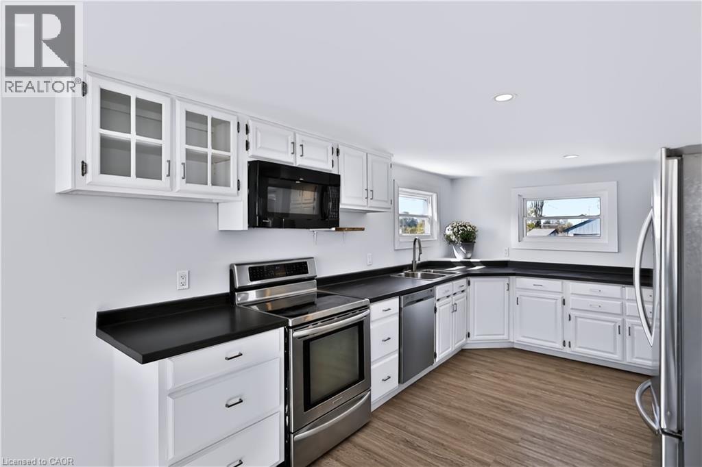 3689 Highway 6 Property Photo 11