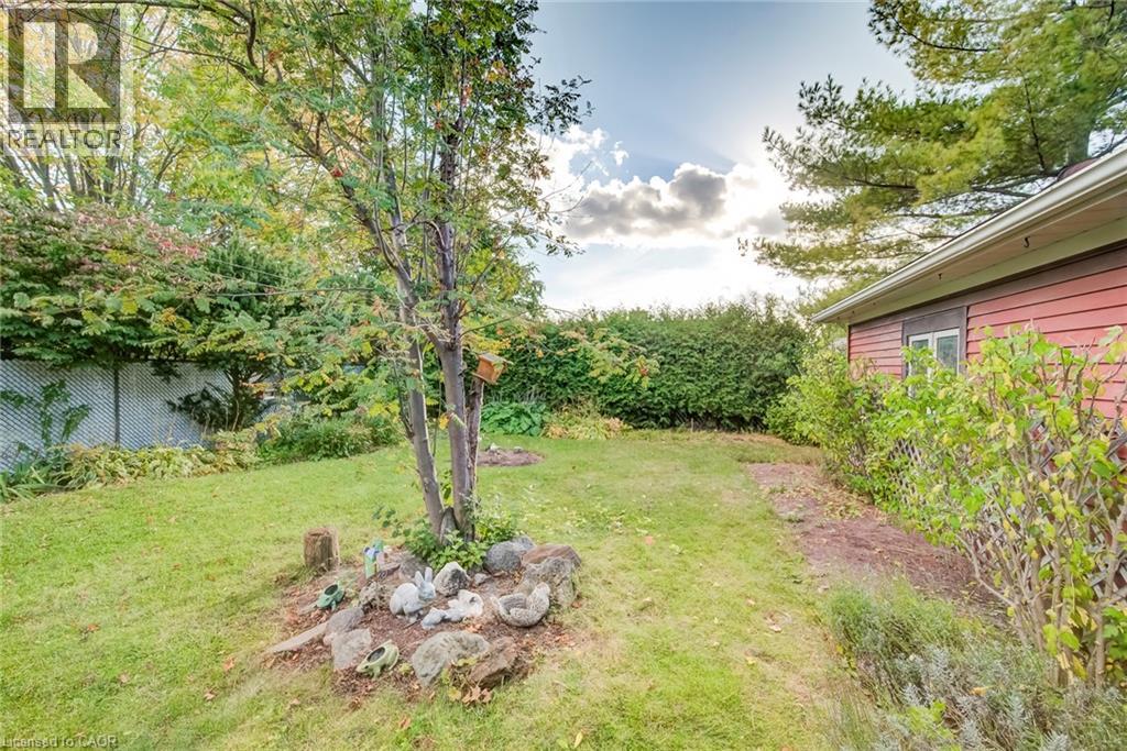 11 Crestwood Avenue Property Photo 35