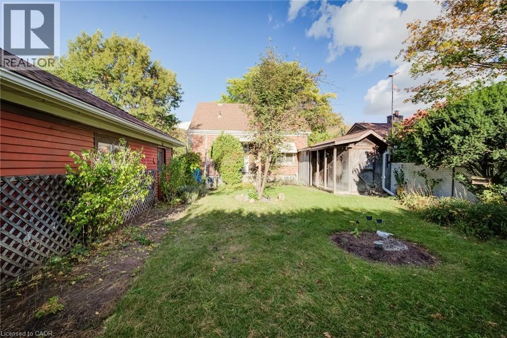 11 Crestwood Avenue Property Photo 36