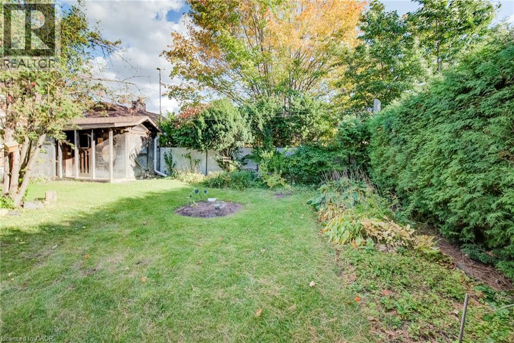 11 Crestwood Avenue Property Photo 37