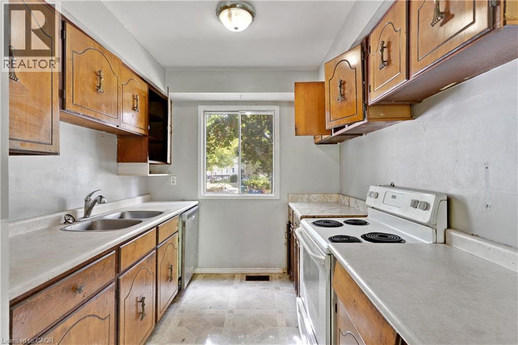 1482 Wildren Place Property Photo 11