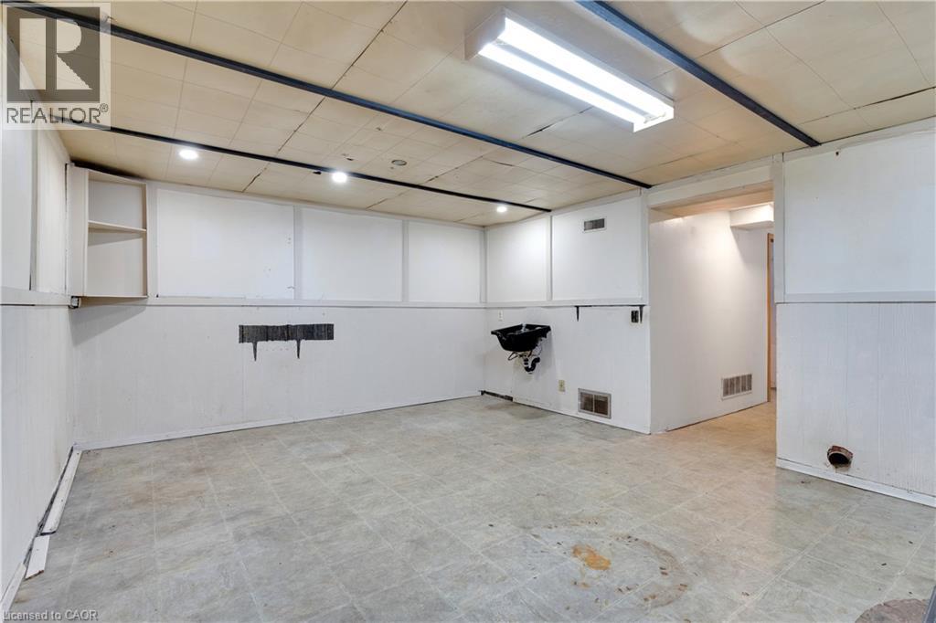 1482 Wildren Place Property Photo 31