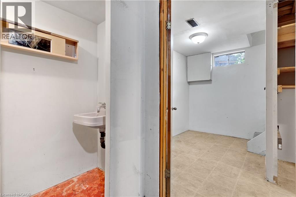 1482 Wildren Place Property Photo 35
