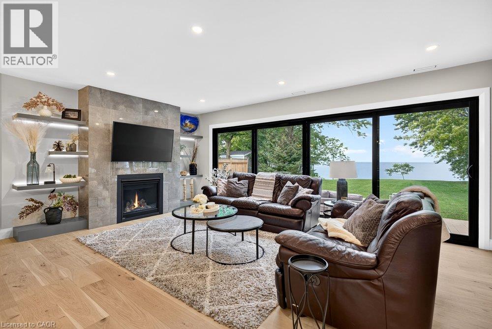90 Lakeside Drive Property Photo 3