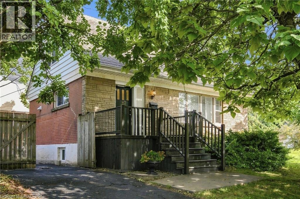 87 Radford Street Property Photo 3