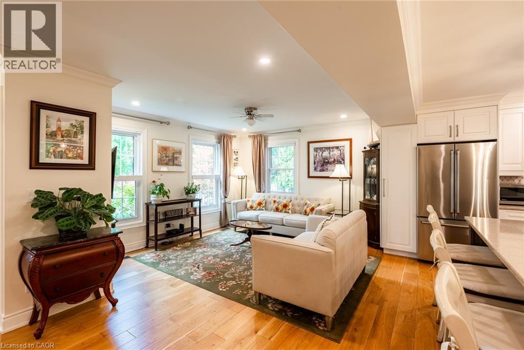 3 The Promenade Property Photo 11