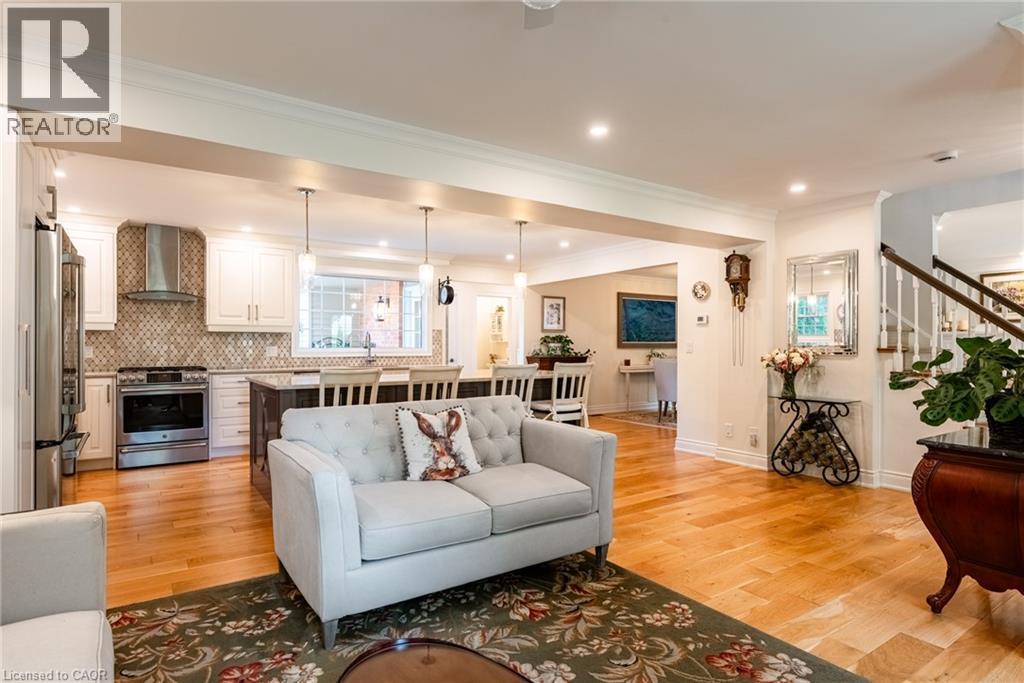3 The Promenade Property Photo 13