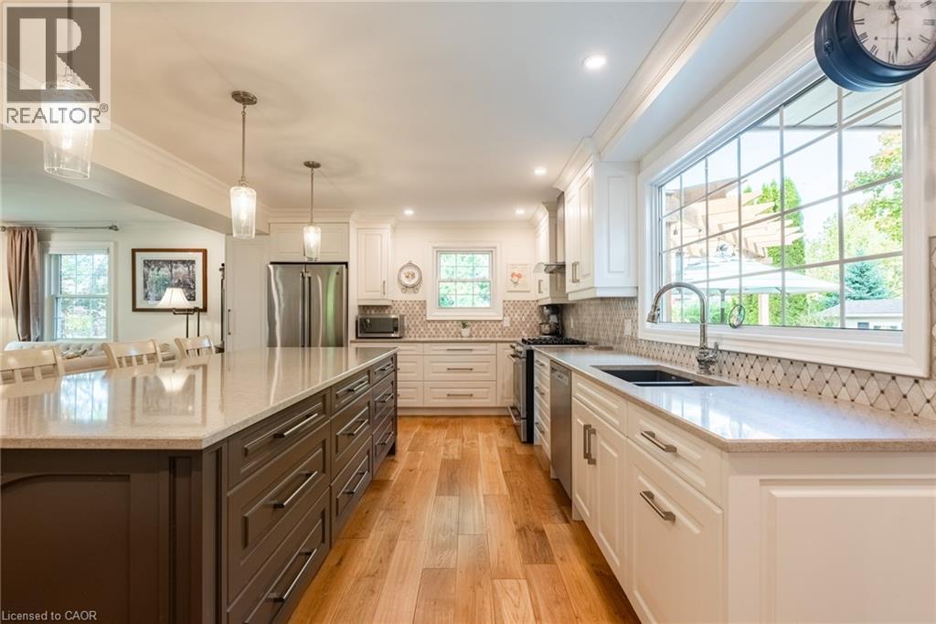 3 The Promenade Property Photo 16