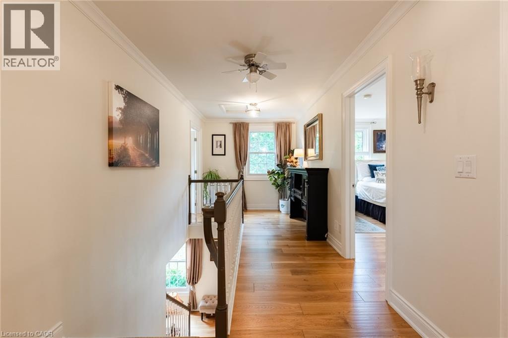 3 The Promenade Property Photo 28