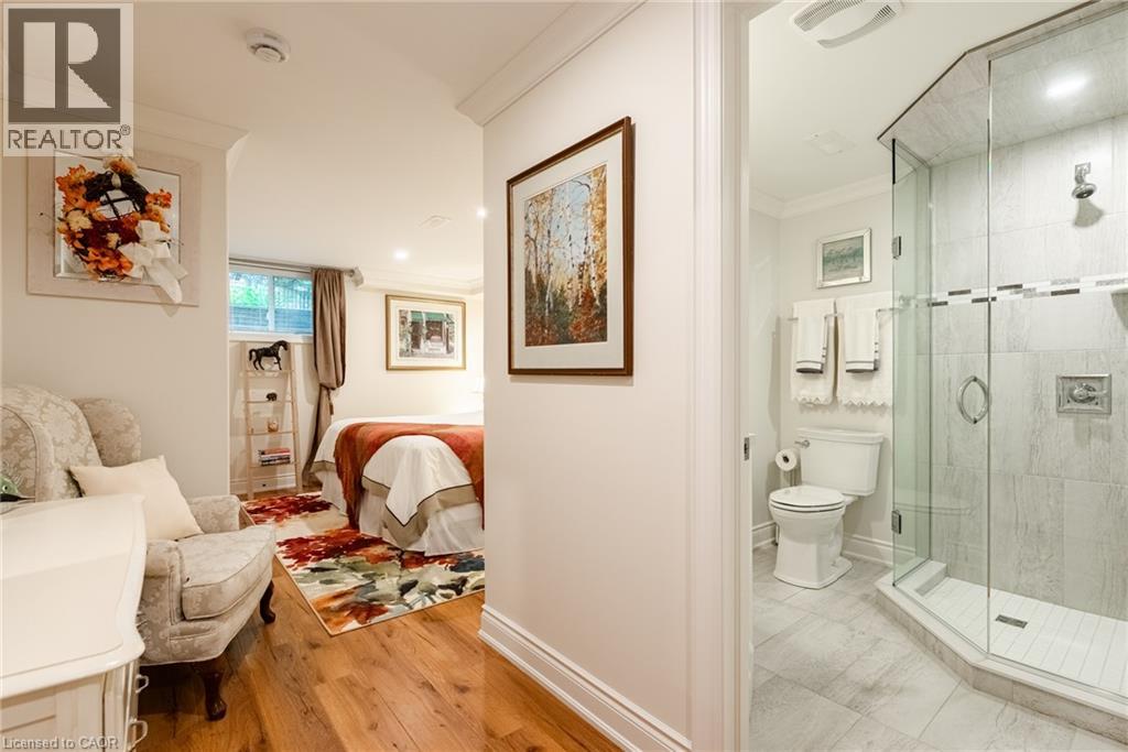 3 The Promenade Property Photo 30
