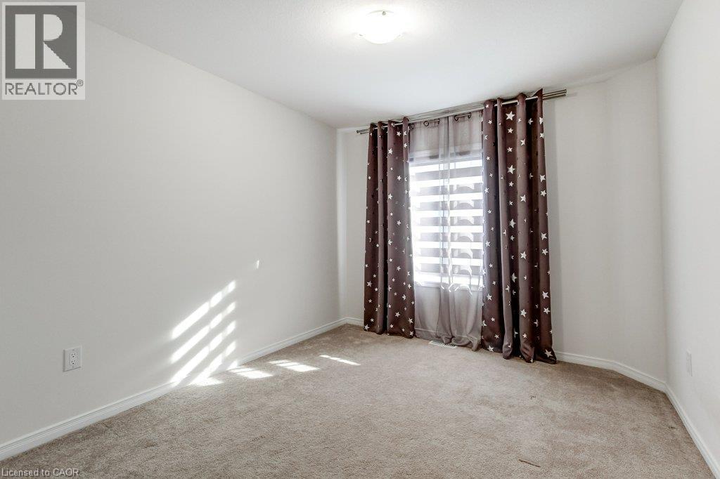 80 Oaktree Drive Property Photo 34