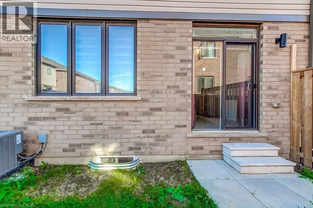 80 Oaktree Drive Property Photo 41