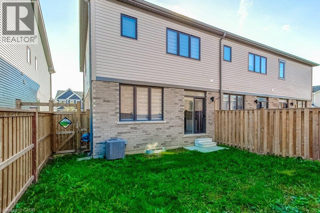80 Oaktree Drive Property Photo 43