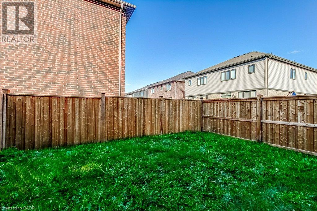80 Oaktree Drive Property Photo 44