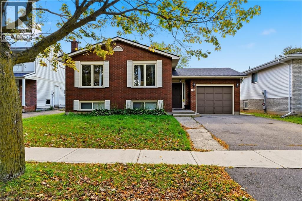 82 Beaver Crescent Property Photo 1