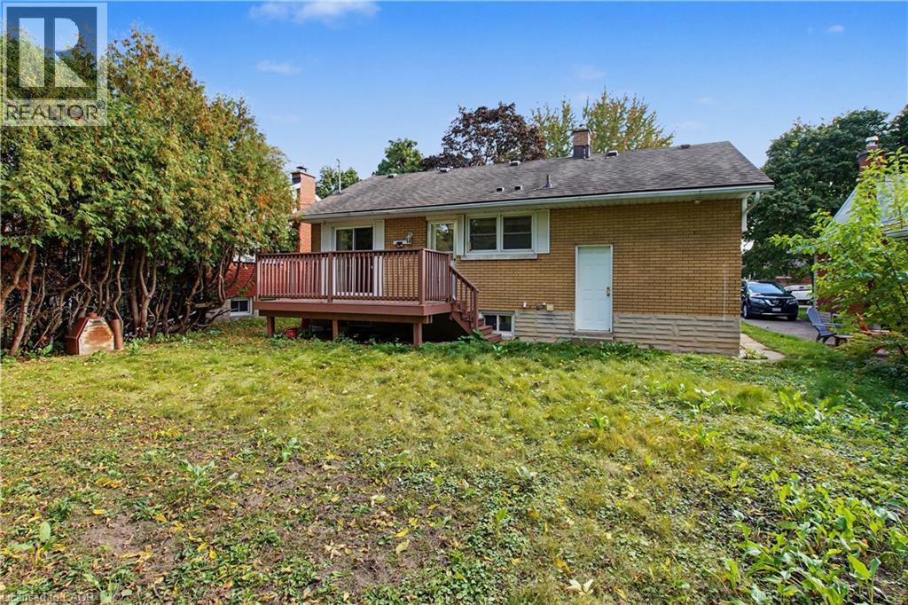 143 Elgin Crescent Property Photo 17