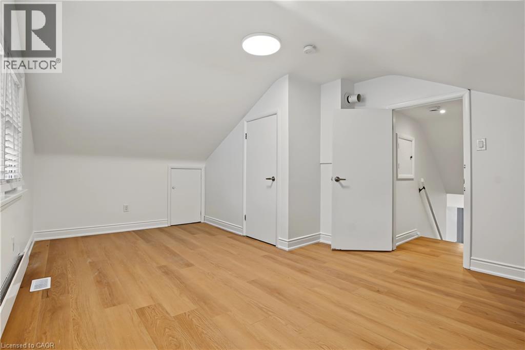 143 Elgin Crescent Property Photo 29