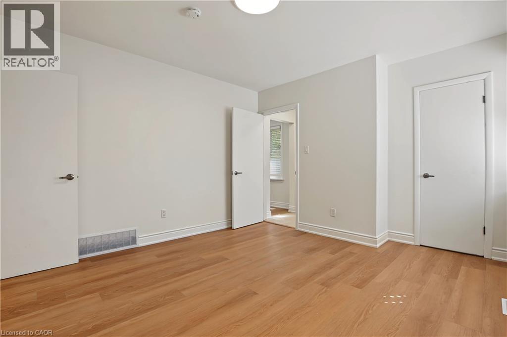 143 Elgin Crescent Property Photo 34