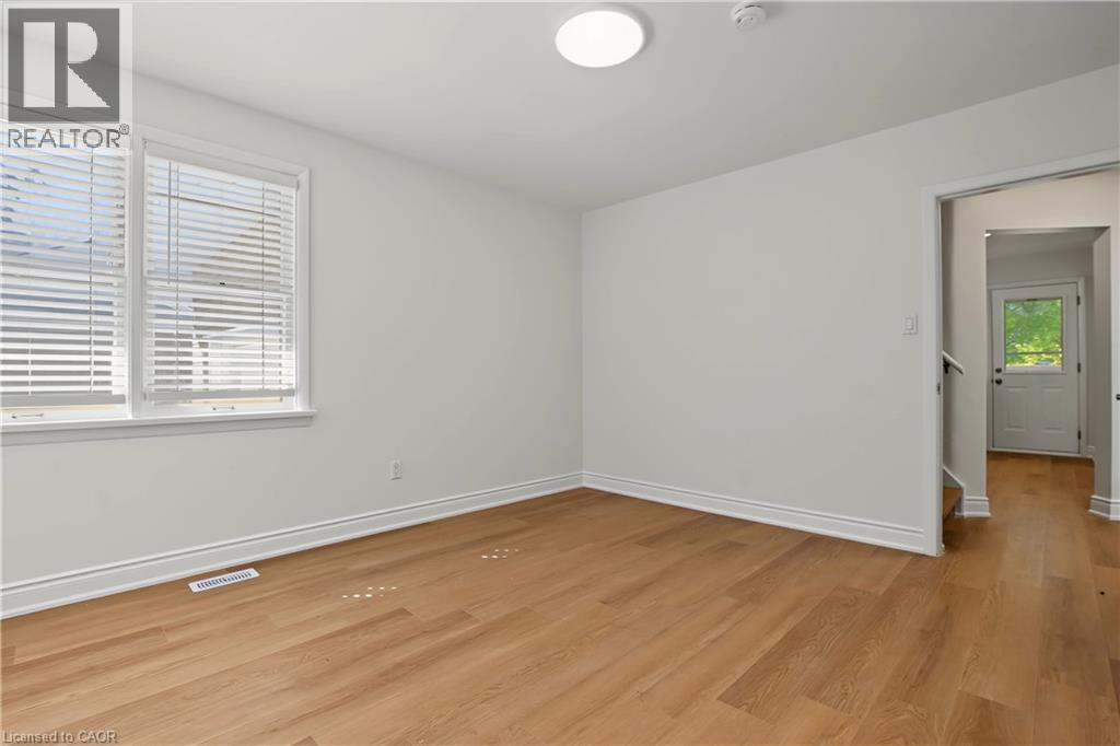 143 Elgin Crescent Property Photo 35