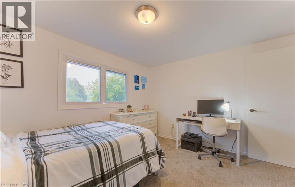 298 Creighton Court Property Photo 21
