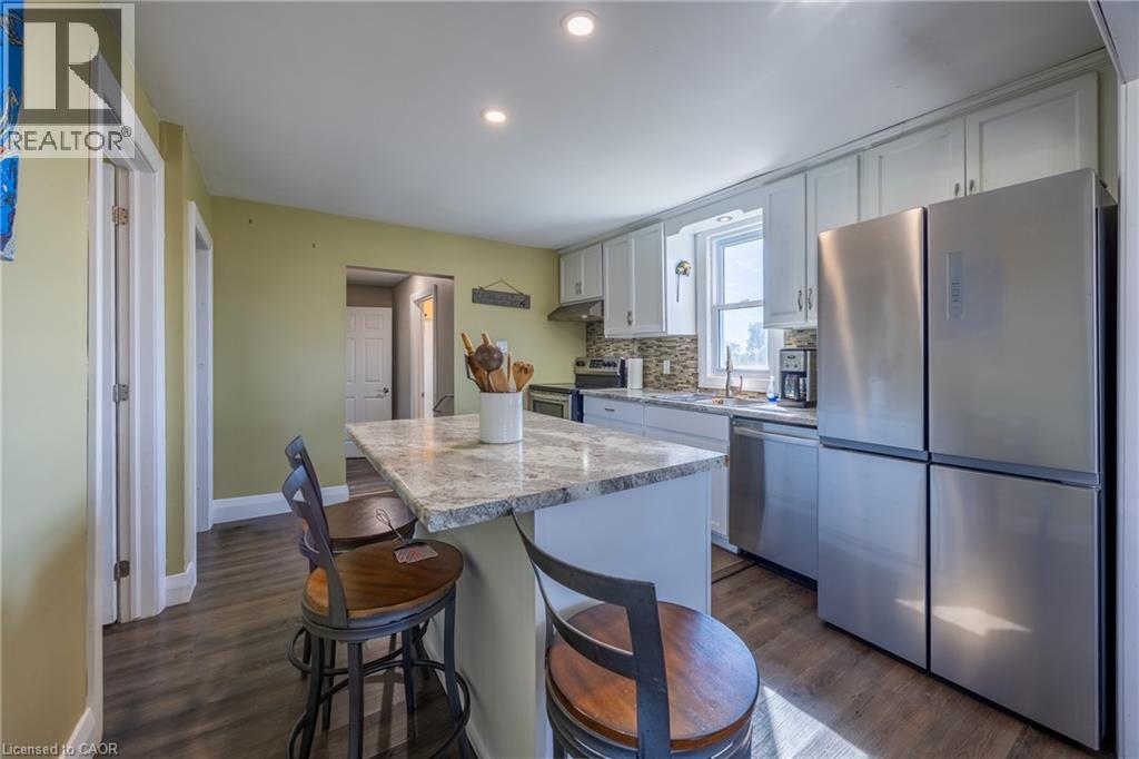 2936 Lakeshore Road Property Photo 8