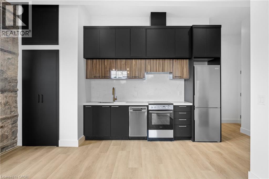 163 Main Street E Unit# 303 Property Photo 8