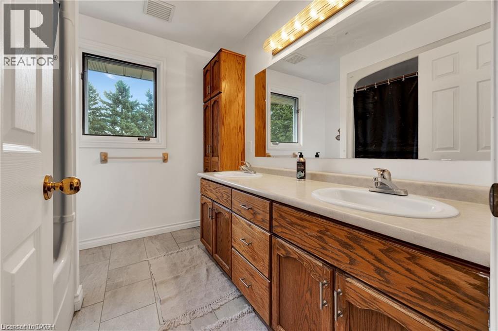 1 Danube Drive Property Photo 21