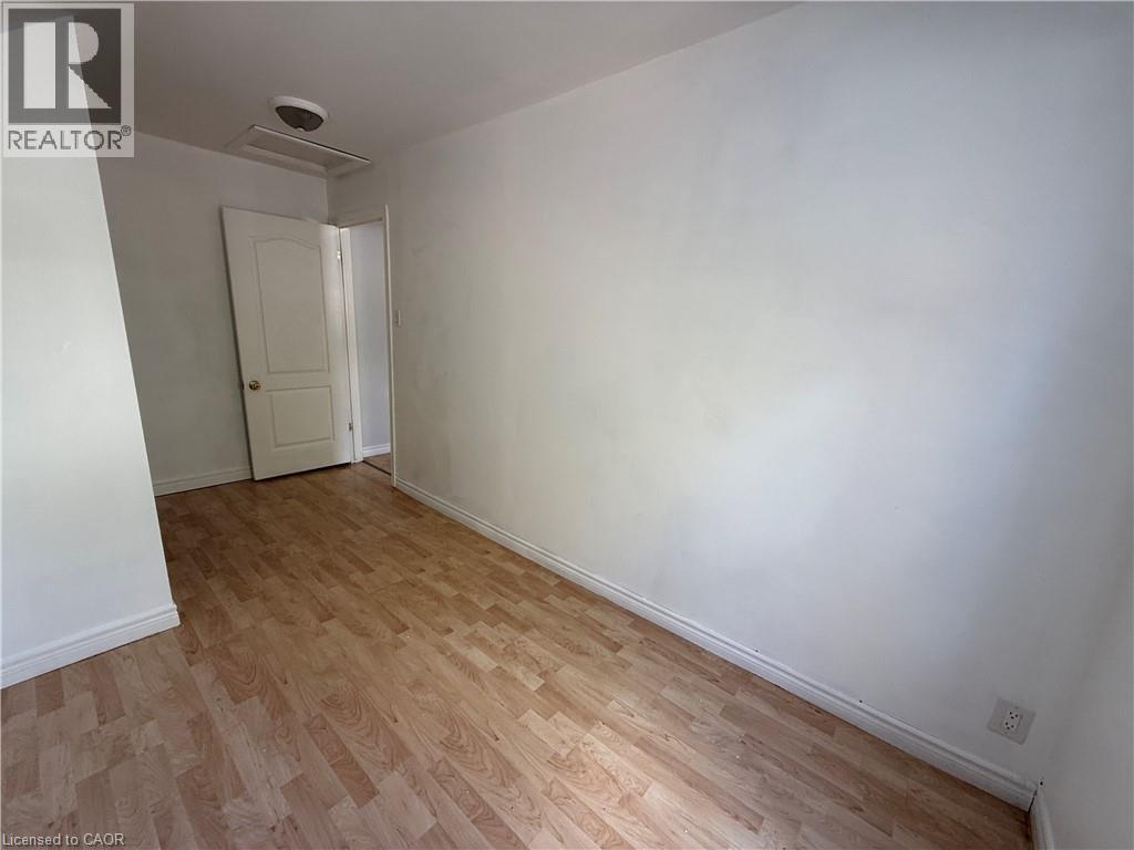 1087 Cannon Street E Property Photo 10