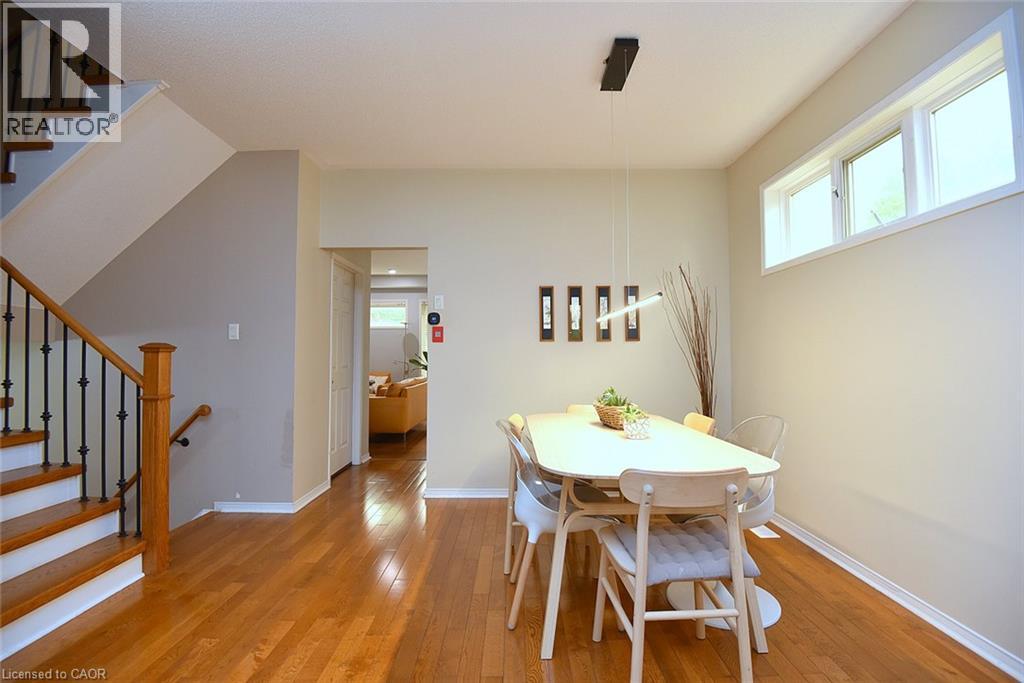22 Moore Crescent Property Photo 9