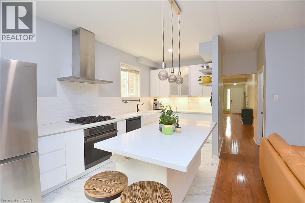 22 Moore Crescent Property Photo 17
