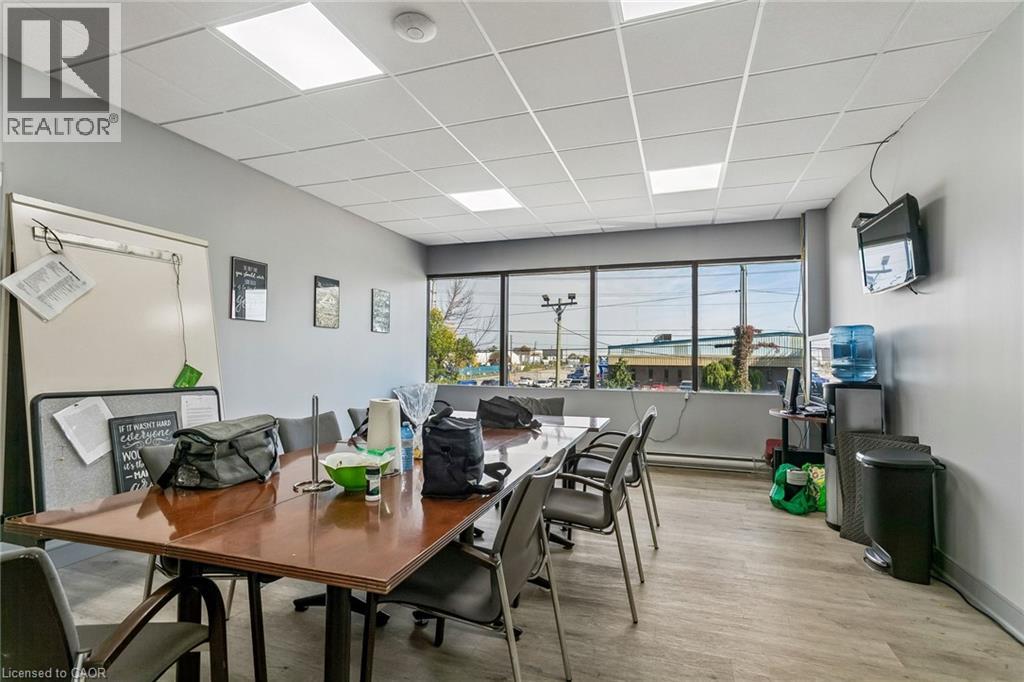 886 Winston Churchill Boulevard Unit# 2b Property Photo 6
