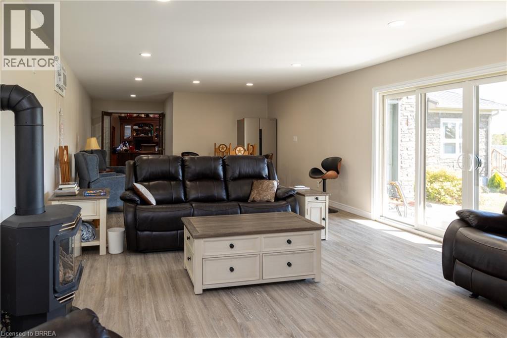 2173 Cockshutt Road Property Photo 36