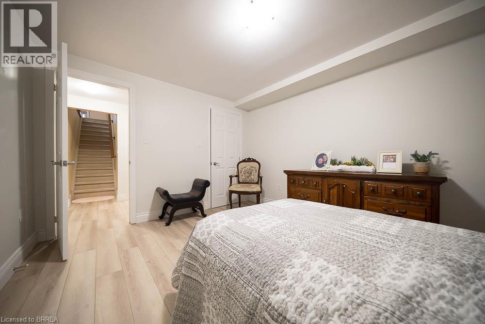 15 Millcroft Drive Property Photo 20
