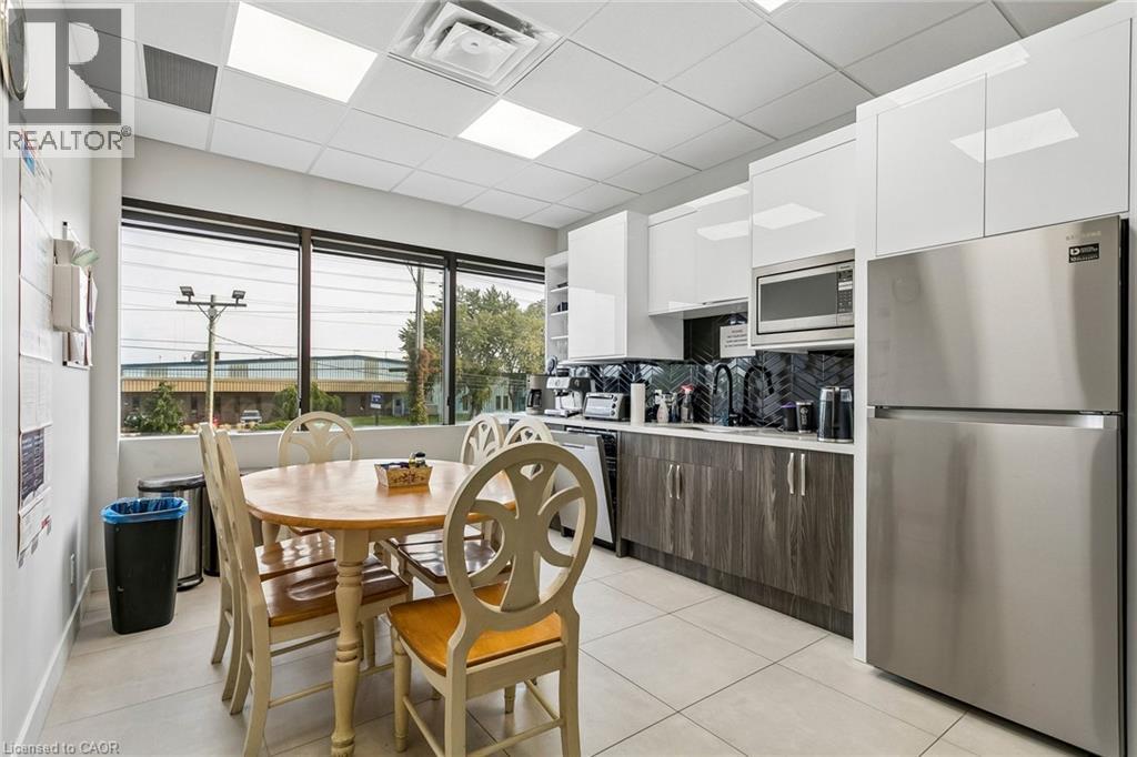 886 Winston Churchill Boulevard Unit# 2a Property Photo 5