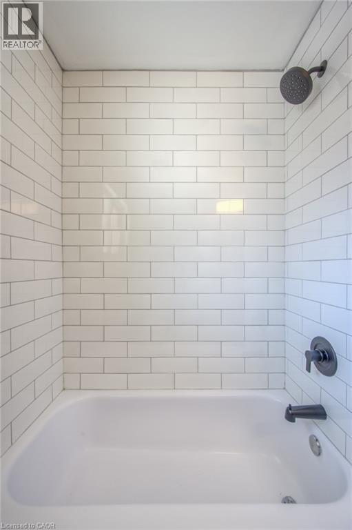 262 Ross Avenue Unit# 1 Property Photo 12