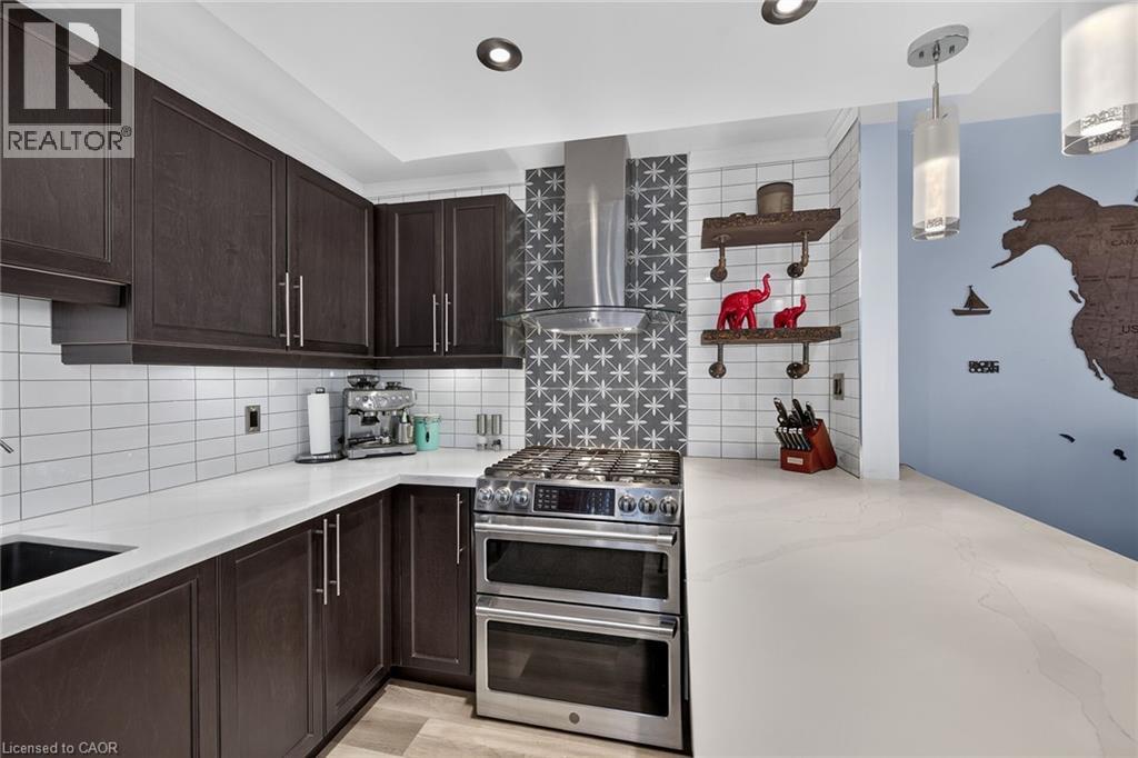 4377 Beverley Crescent Property Photo 11