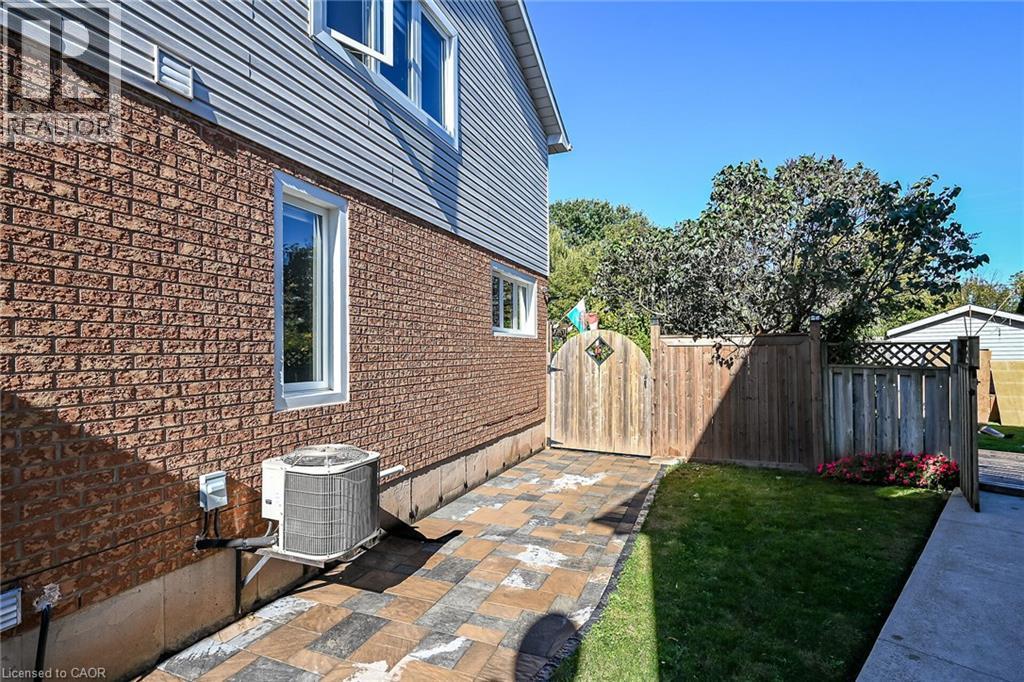 4377 Beverley Crescent Property Photo 50